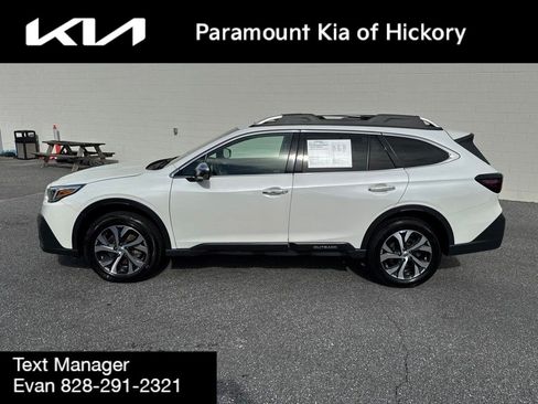 Used 2022 Subaru Outback Touring XT AWD/4WD image 4