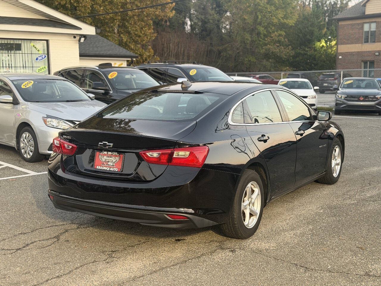 Used 2018 Chevrolet Malibu LS FWD image 3