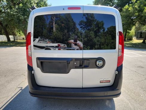 Used 2019 RAM ProMaster City Tradesman FWD image 6