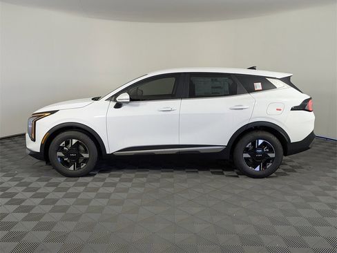 New 2026 Kia Sportage LX image 4