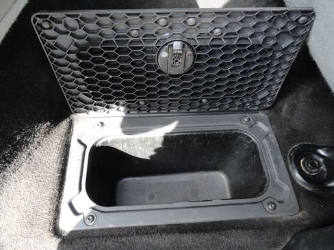 Used 2016 RAM 2500 SLT image 12