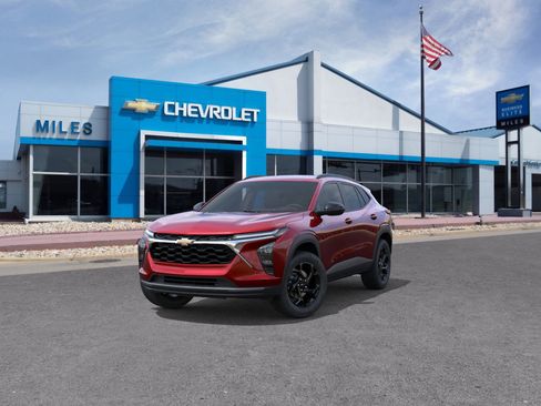 New 2026 Chevrolet Trax LT image 8