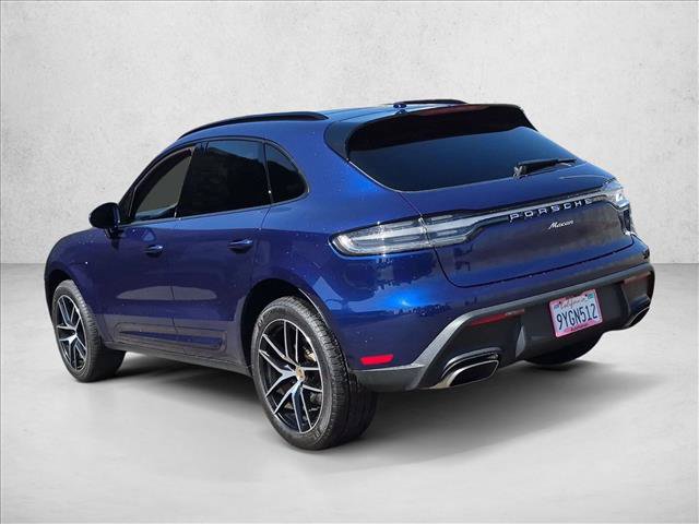 Used 2025 Porsche Macan AWD/4WD image 7