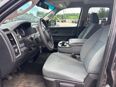 Used 2017 RAM 1500 Tradesman w/ Popular Equipment Group AWD/4WD image 4