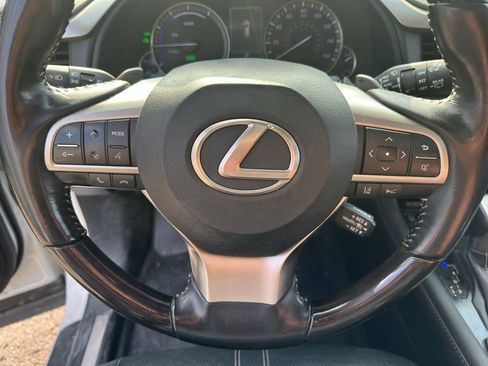 Used 2020 Lexus RX 450hL Luxury w/ Accessory Package AWD/4WD image 19
