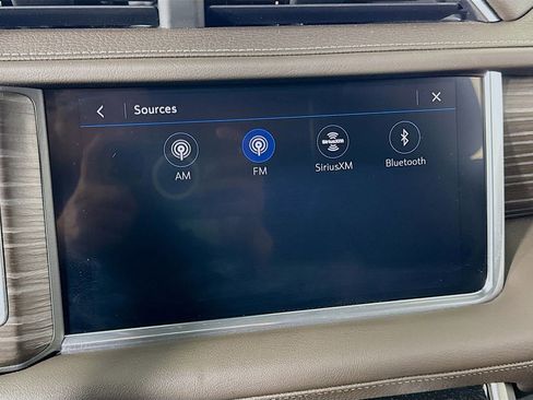 Used 2021 GMC Yukon XL Denali w/ Denali Premium Package AWD/4WD image 39