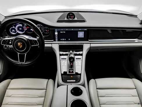 Used 2018 Porsche Panamera Turbo Sport Turismo image 30