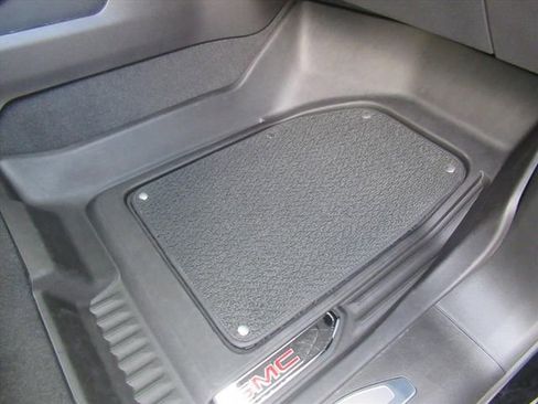 Used 2024 GMC Sierra 1500 Denali w/ Denali Reserve Package AWD/4WD image 37