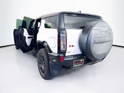 Used 2025 GMC Hummer EV 2X w/ LPO, Sport Package image 19