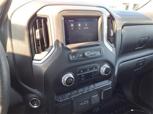 Used 2023 GMC Sierra 1500 Pro w/ Pro Value Package image 12