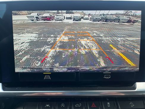 Used 2023 Chevrolet Silverado 1500 LT image 27