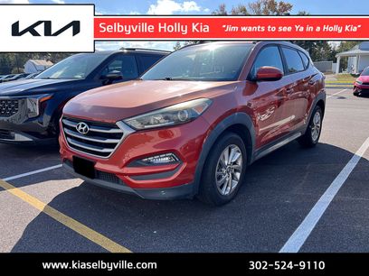 Used 2017 Hyundai Tucson SE w/ SE Popular Package 02