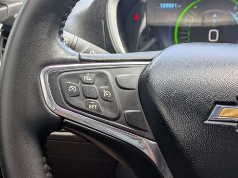 Used 2017 Chevrolet Volt LT FWD image 22