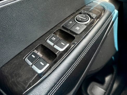 Used 2016 Kia Sorento LX AWD 4dr SUV w/ LX Convenience Package image 14