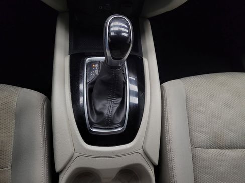 Used 2019 Nissan Rogue Sport SV image 26