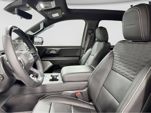 Used 2025 GMC Sierra EV Denali image 17