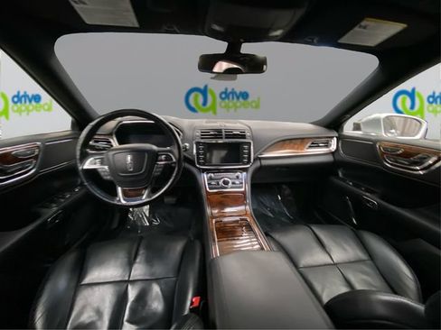 Used 2017 Lincoln Continental Reserve w/ Technology Package FWD image 28