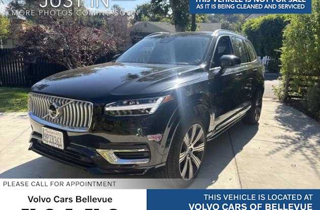 Used 2025 Volvo XC90 T8 Plus w/ Protection Package Premier AWD/4WD image 1