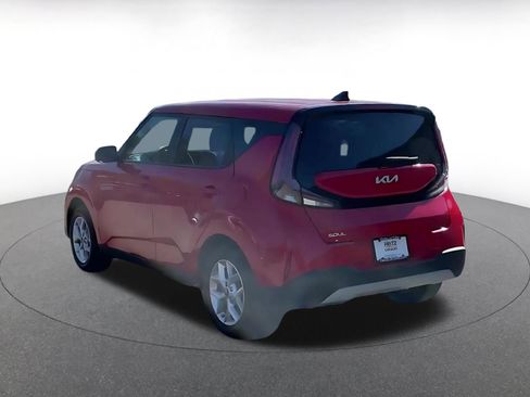 Used 2025 Kia Soul LX w/ LX Technology Package image 10
