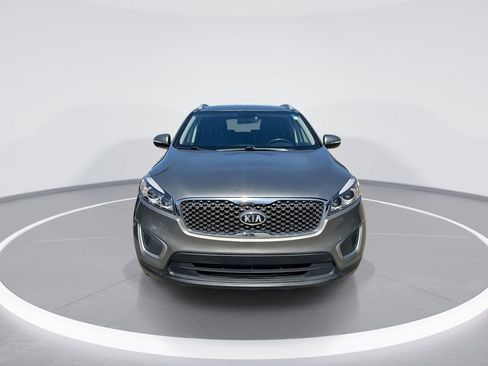 Used 2016 Kia Sorento LX w/ LX Convenience Package FWD image 3