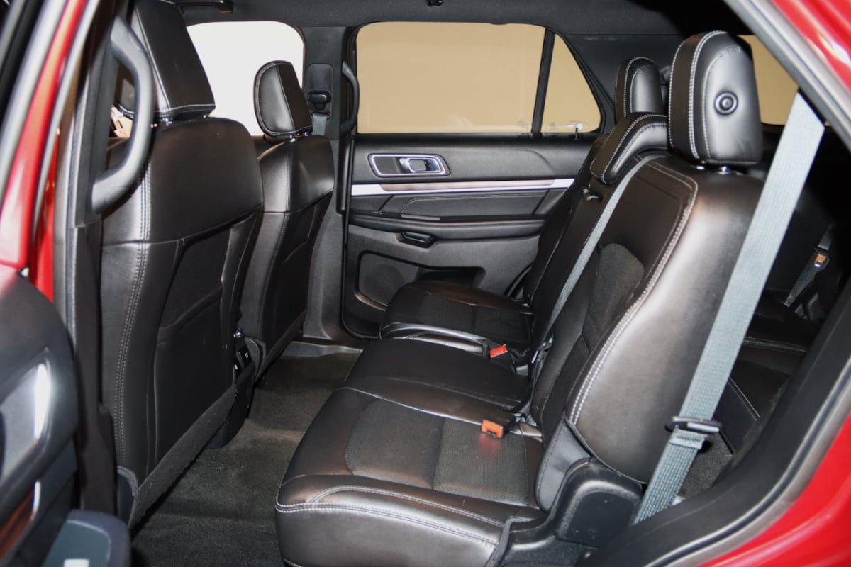 Used 2018 Ford Explorer Limited AWD/4WD image 50