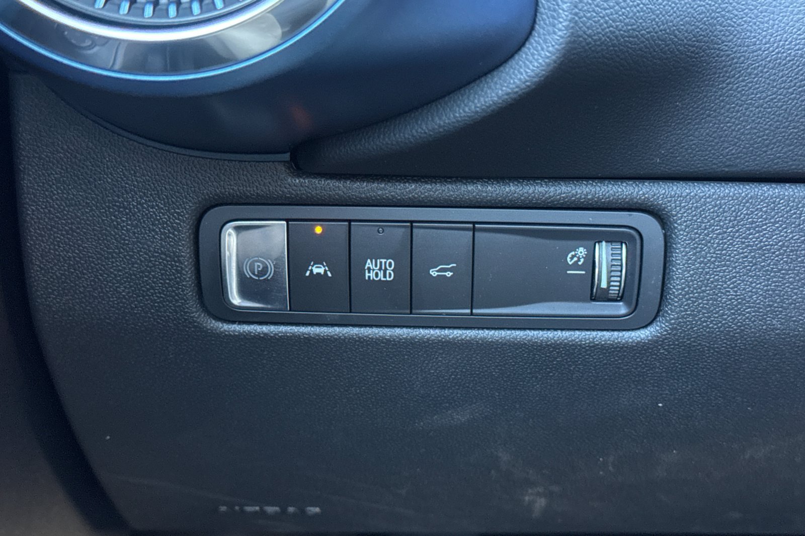 Used 2024 Chevrolet Equinox EV LT FWD image 38