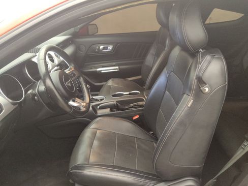 Used 2019 Ford Mustang Premium RWD image 17