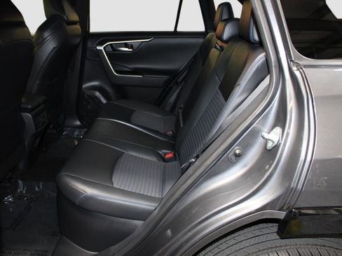 Used 2020 Toyota RAV4 XSE AWD/4WD image 36