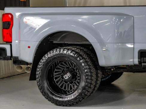 Used 2024 Ford F350 Lariat w/ Lariat Ultimate Package AWD/4WD image 7