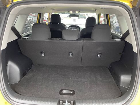 Used 2020 Kia Soul LX FWD image 20