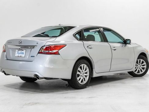 Used 2014 Nissan Altima 2.5 S w/ Display Audio Package FWD image 26