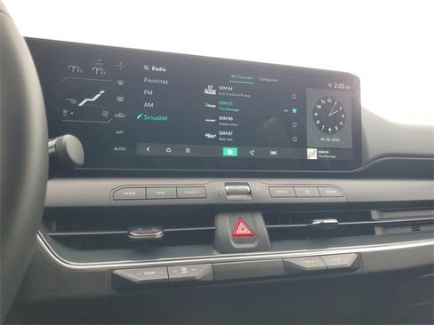 New 2025 Kia K4 EX image 29