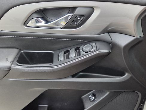 Certified 2023 Chevrolet Traverse LT FWD image 36