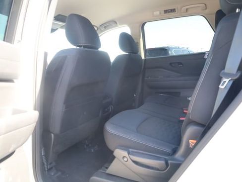 Certified 2025 Nissan Pathfinder SV AWD/4WD image 27