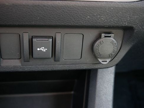 Certified 2023 Toyota Tacoma SR AWD/4WD image 22