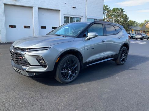 New 2025 Chevrolet Blazer RS w/ Driver Confidence II Package image 3