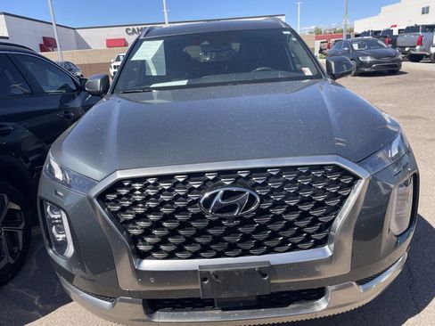 Used 2022 Hyundai Palisade Calligraphy w/ Winter Package image 3