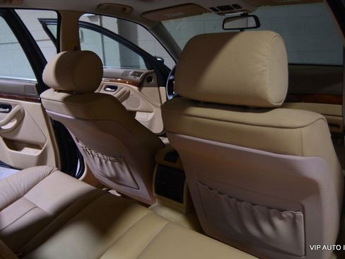 Used 2002 BMW 525i Sedan image 21