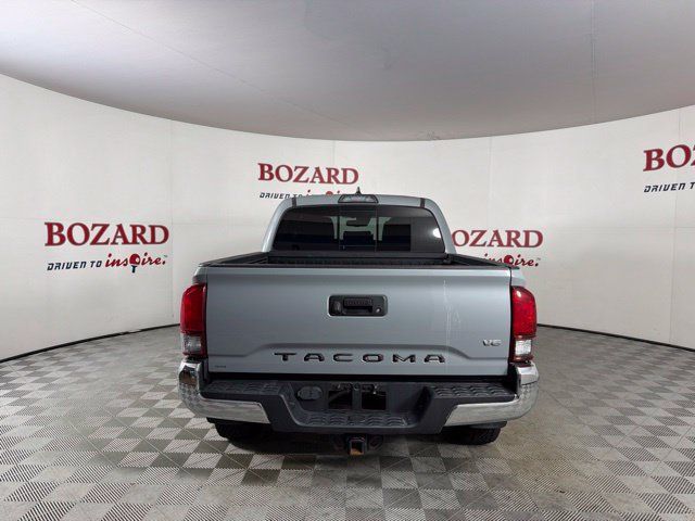 Used 2019 Toyota Tacoma TRD Off-Road AWD/4WD image 12