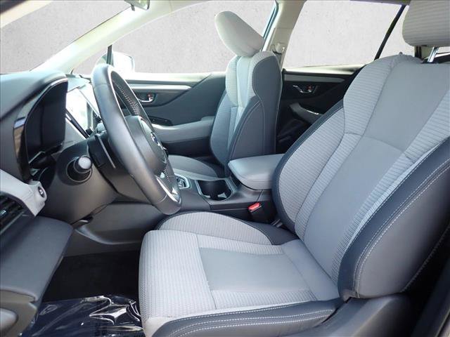 Used 2025 Subaru Outback Premium AWD/4WD image 12