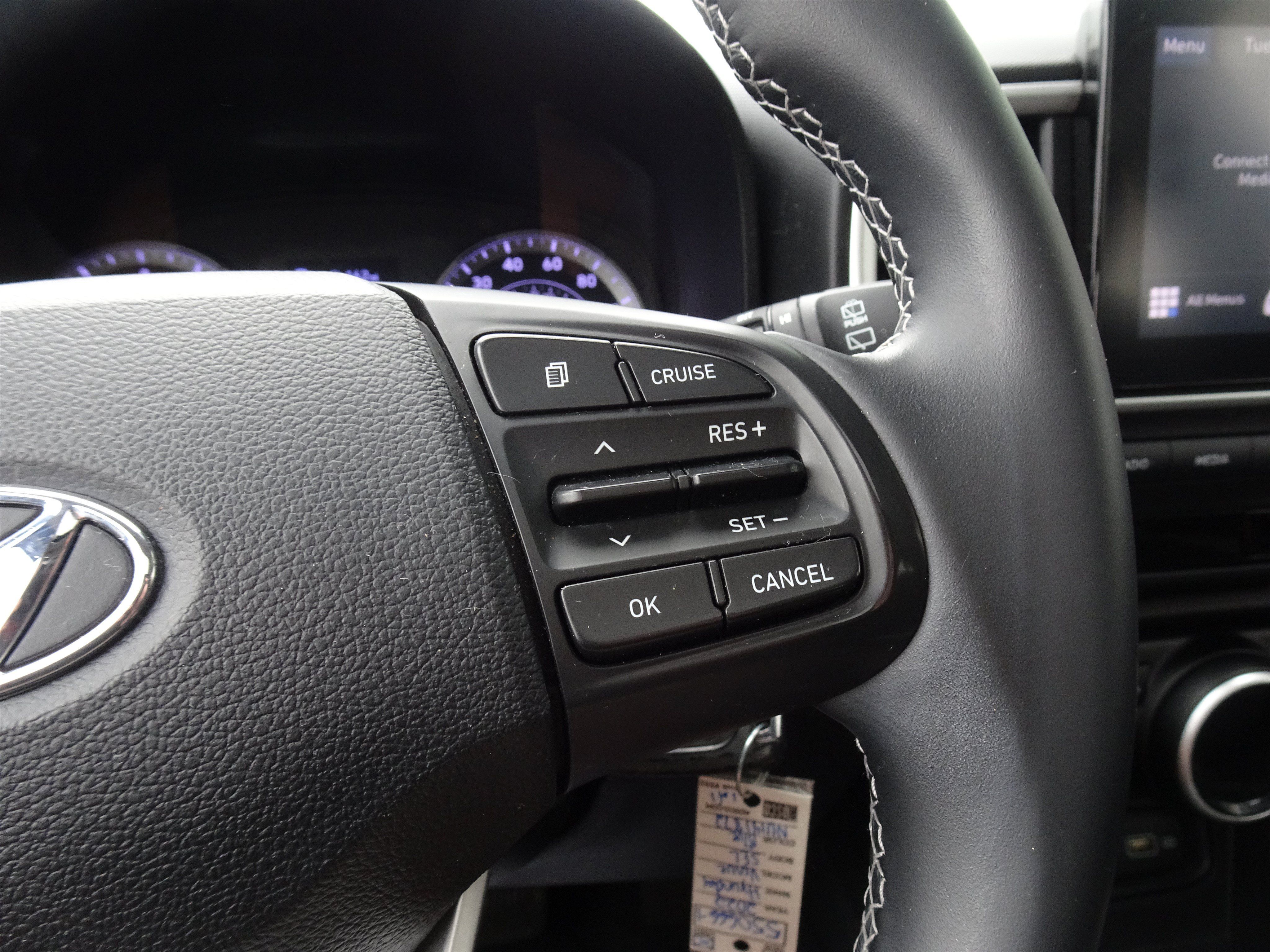 Used 2022 Hyundai Venue SEL FWD image 21