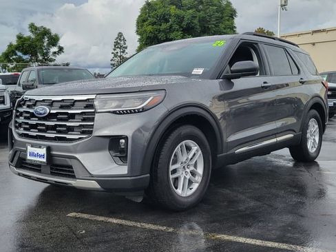 Used 2025 Ford Explorer Active w/ Active Comfort Package image 29