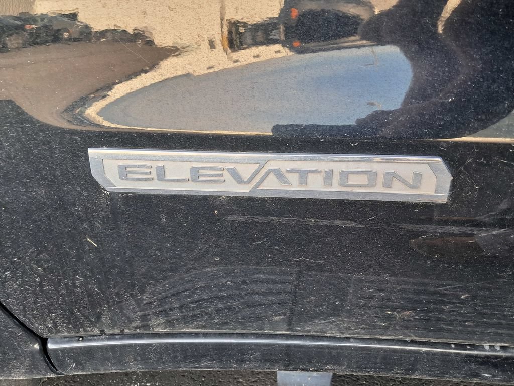 Used 2022 GMC Sierra 1500 Elevation w/ LPO, Elevation Black Package AWD/4WD image 12