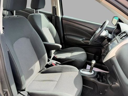 Used 2019 Nissan Versa SV image 30