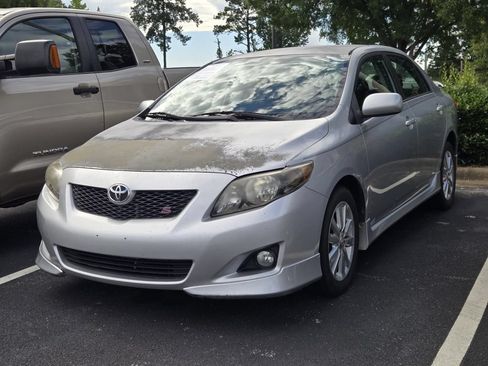 Used 2010 Toyota Corolla S FWD image 3