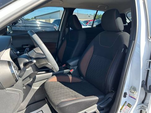 Used 2023 Nissan Kicks SR FWD image 16