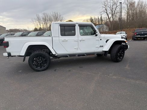 Used 2021 Jeep Gladiator Overland image 9
