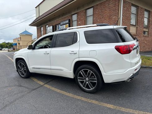 Used 2018 GMC Acadia Denali w/ Technology Package AWD/4WD image 5