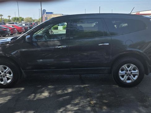 Used 2015 Chevrolet Traverse LS FWD image 8