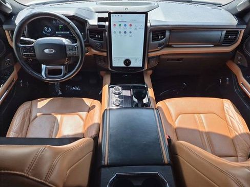 Used 2022 Ford Expedition Max Platinum AWD/4WD image 19
